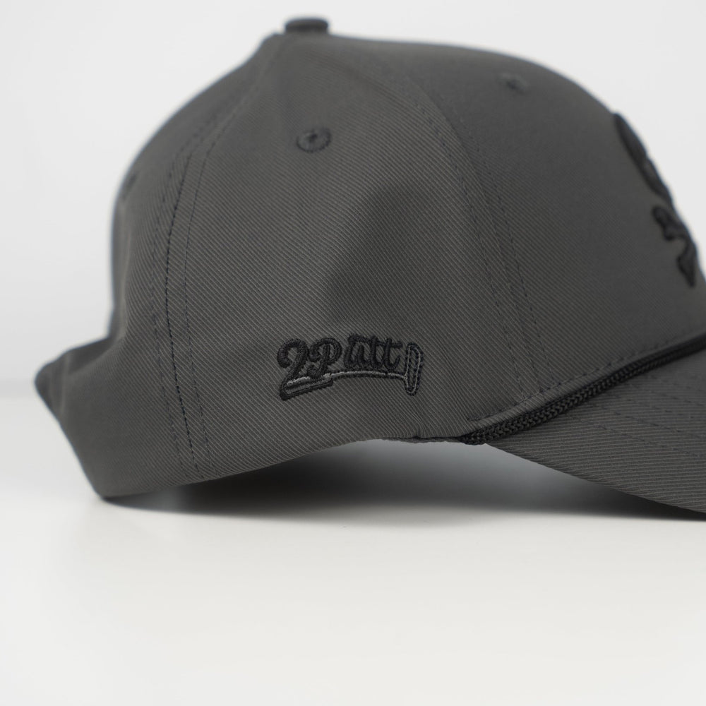 Skull and Bones Hat - 2putt